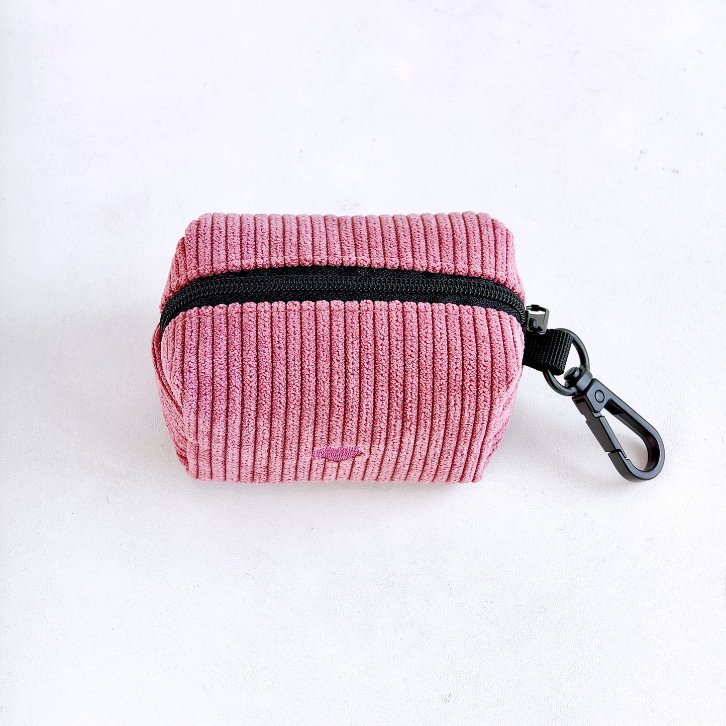 Corduroy Heart Poopbagholder - Pink